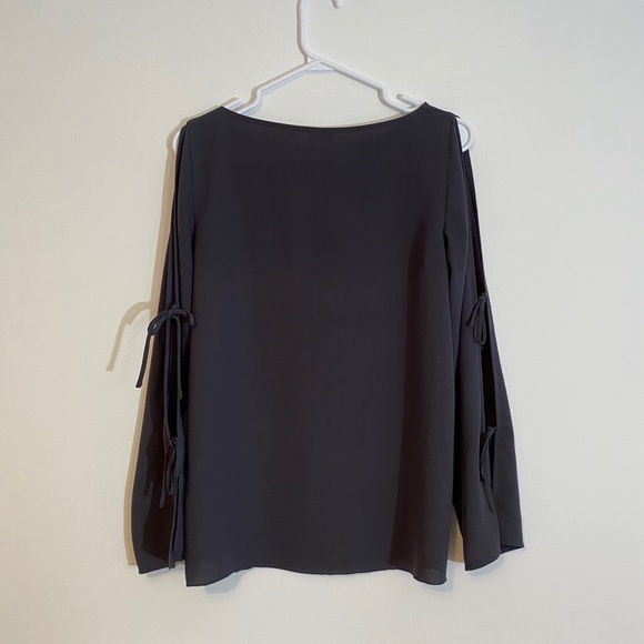 Aritzia Wilfred blouse - Picture 3 of 4